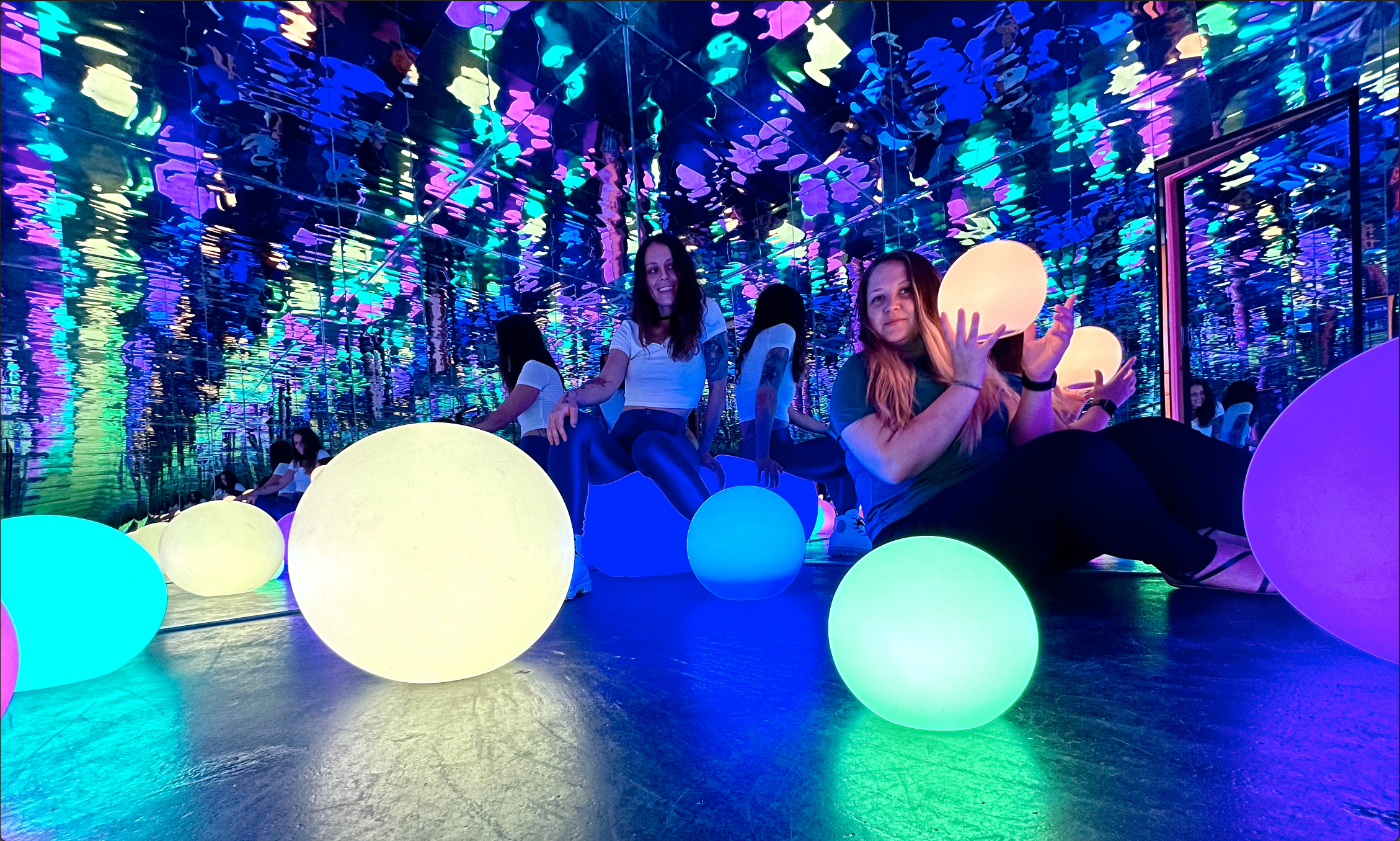 Mirror Room at the Denver Selfie Museum